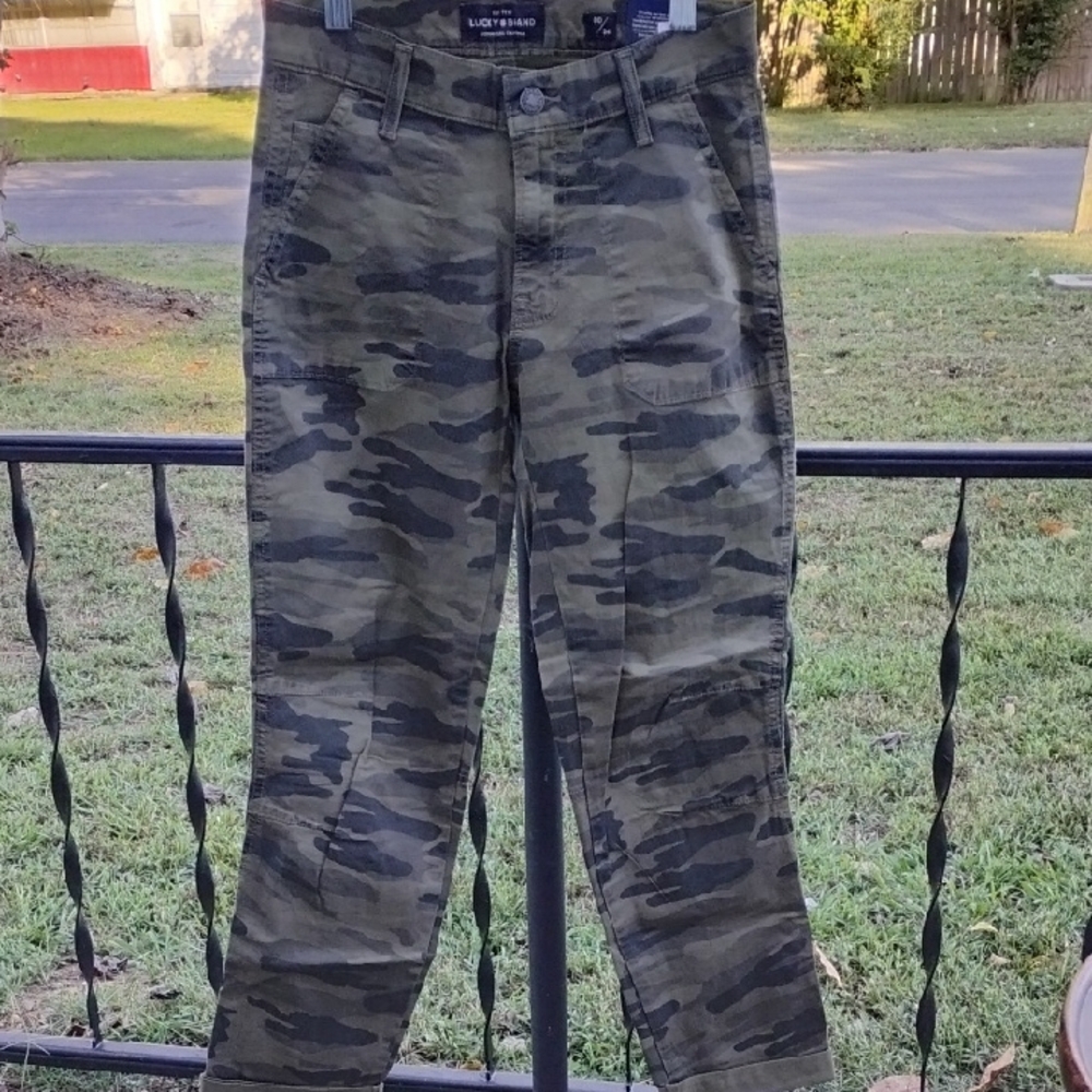 New LUCKY BRAND Camouflage Cargo Pants